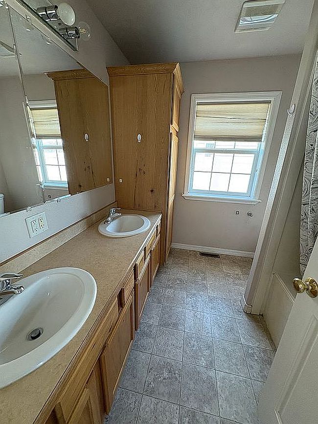 Photo of 445 Hansen Ave, Burley, ID
