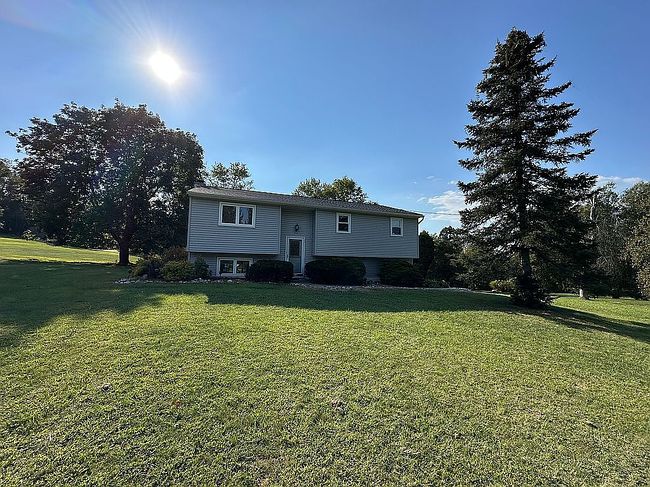 Photo of 7400 Steinsburg Rd