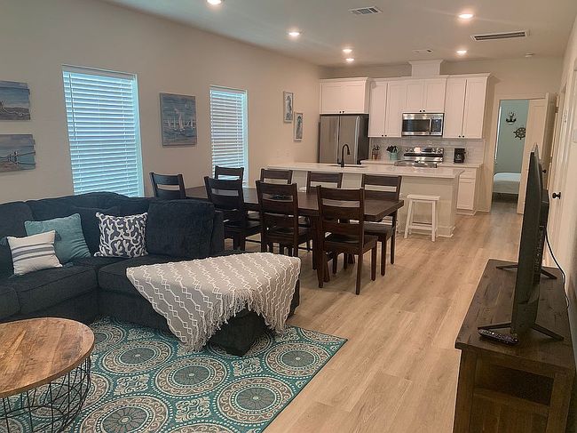 Image of 2105 Victory St