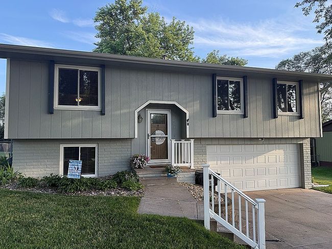 Photo of 13603 Slayton St, Omaha, NE