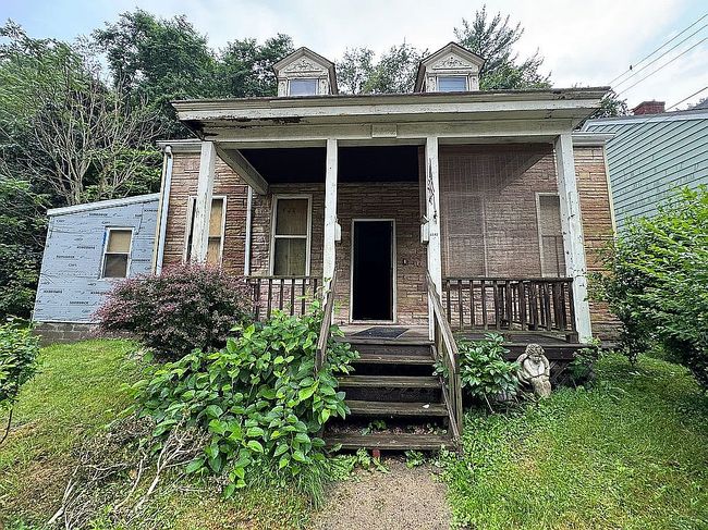 Photo of 3242 Spring Garden Rd, Pittsburgh, PA