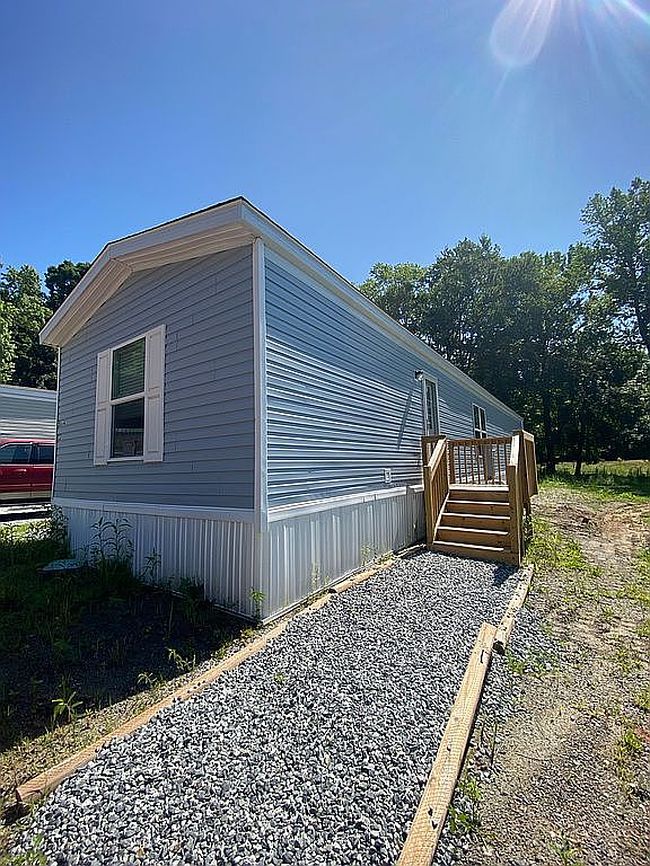 Photo of 5174 Tea Tree Ln #80, Winston Salem, NC
