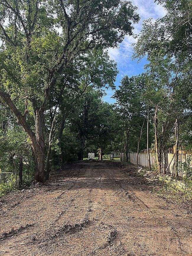 Photo of 222 Chick St, Council Grove, KS