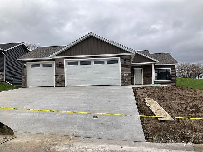 Image of 600 Golfview Ave