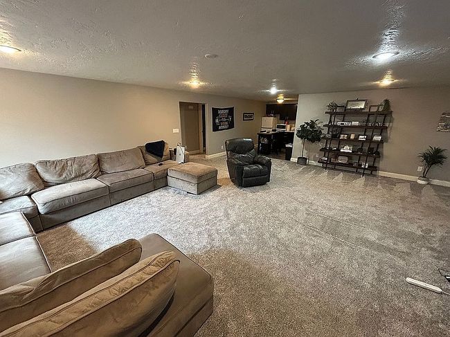 Photo of 1908 16th Ct W, Williston, ND