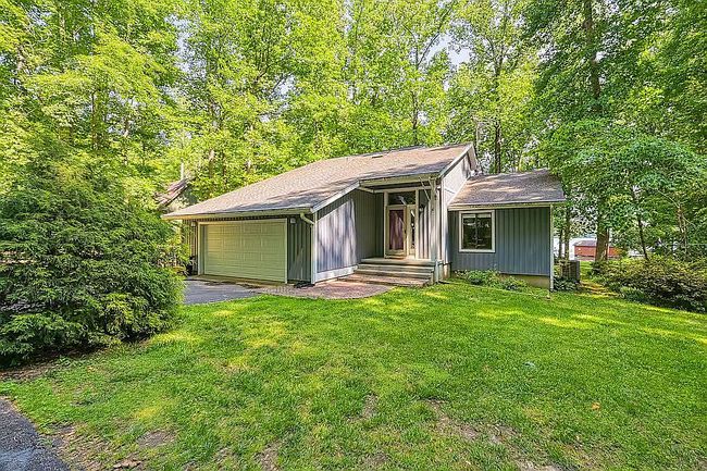 Photo of 42 Holly Oak Ln