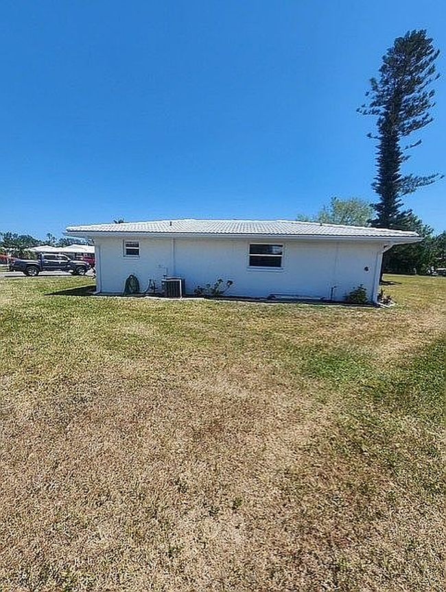 Photo of 576 Circlewood Dr #R-3, Venice, FL