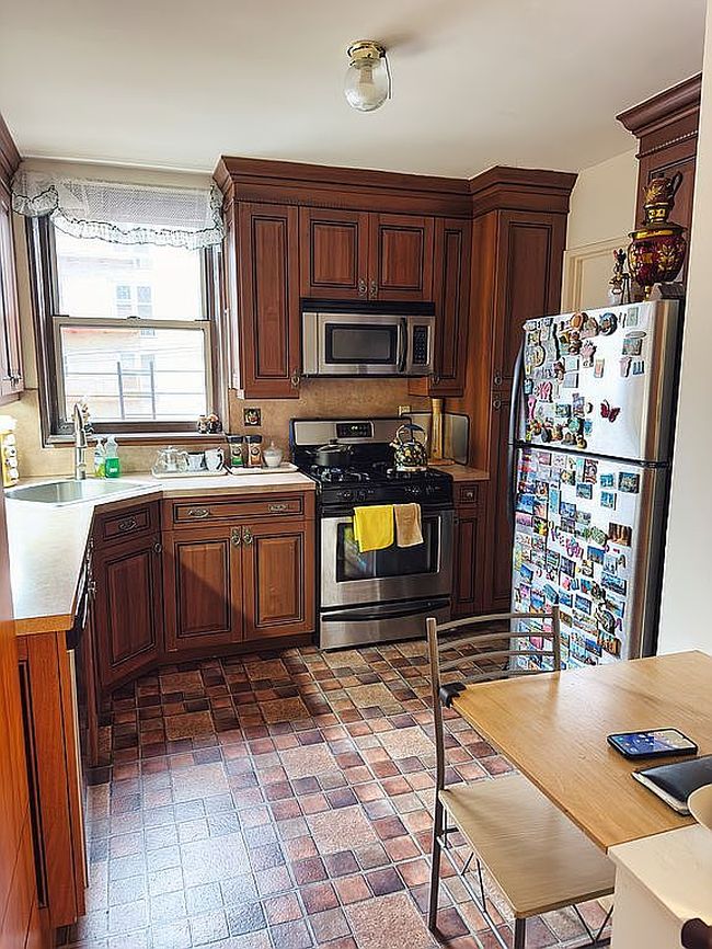 Image of 2580 Ocean Pkwy Apt 1M