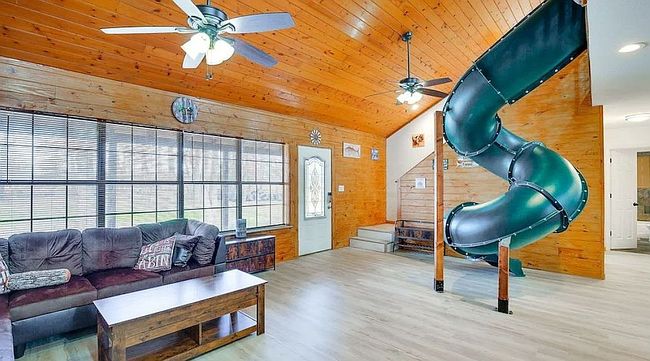 Photo of 831 County Road 1917, Yantis, TX