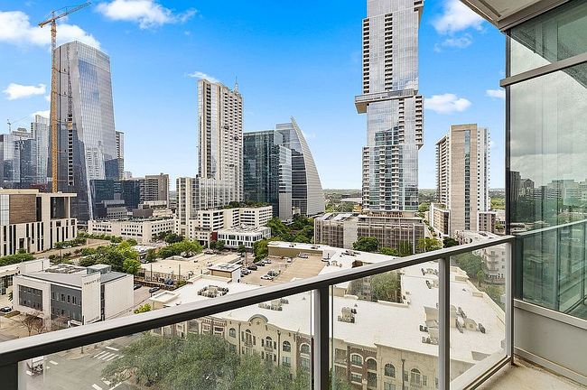 Image of 501 West Ave #1405