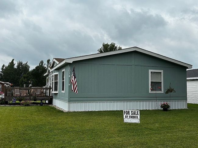 Photo of 2014 11th Ave Sw, Watertown, SD