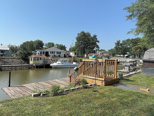 Photo of 2860 W Risingsun Rd, Port Clinton, OH