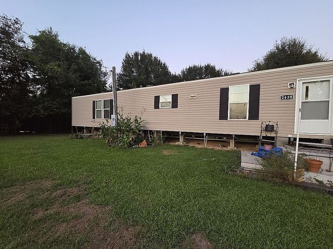 Photo of 2539 E Large Rd