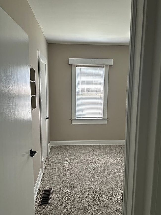 Photo of 410 Ruby St, Iron River, MI