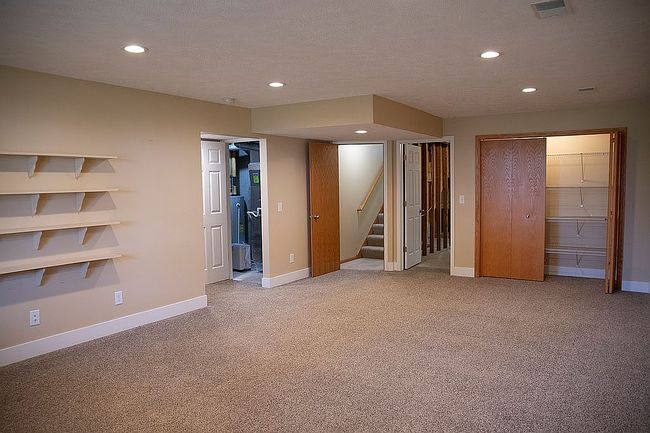 Photo of 303 Shoreside South Dr Se, Grand Rapids, MI