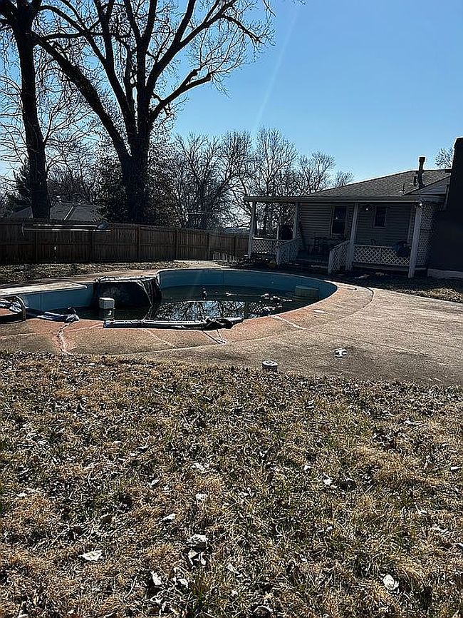 Photo of 9616 E 86th Ter, Raytown, MO