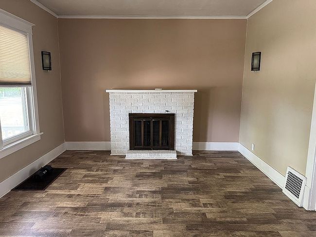 Image of 1151 W North St