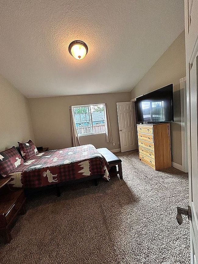 Photo of 1339 Se Blue Spruce Ln, Waldport, OR