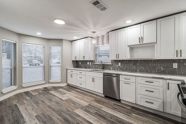 Additional photo 3 of property located at 3500 Roberts Ave