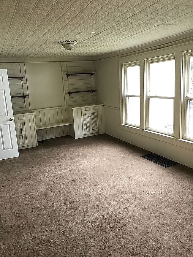 Photo of 174 Syracuse Ave, Oswego, NY