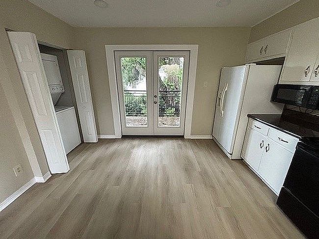 Image of 4009 Old Shell Rd Apt E20