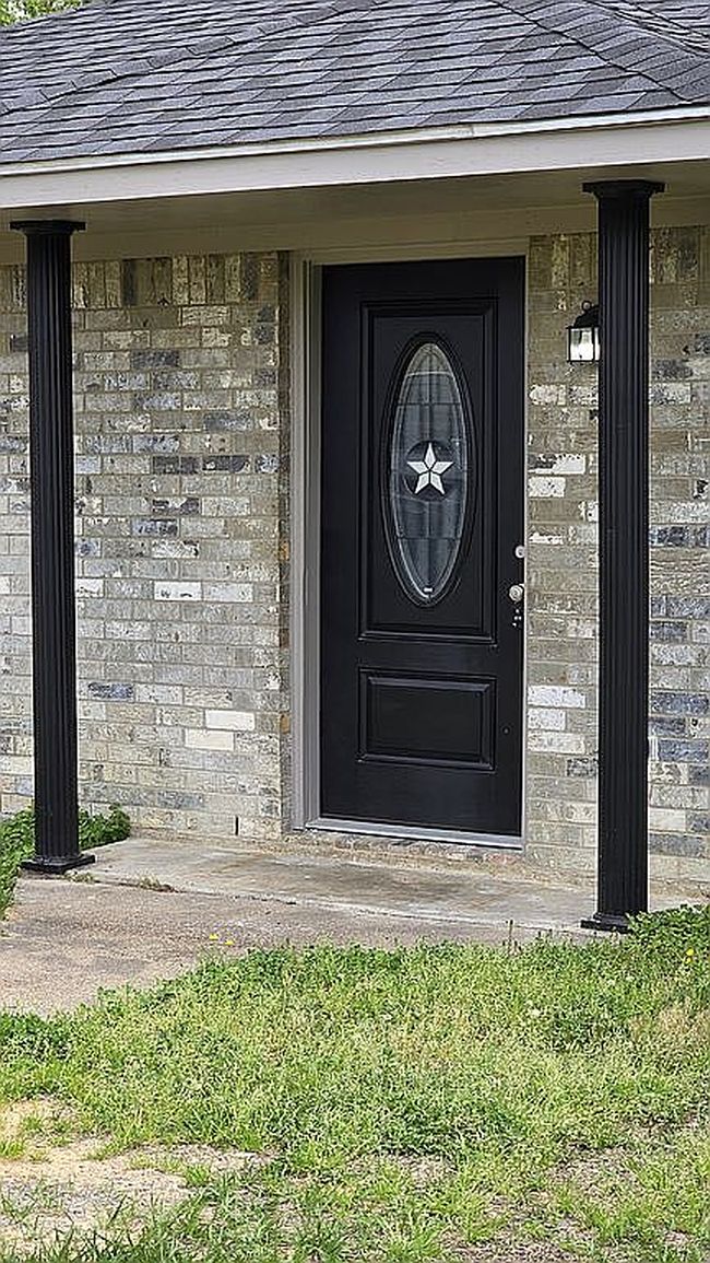 Photo of 1622 N Travis Ave, Cleveland, TX
