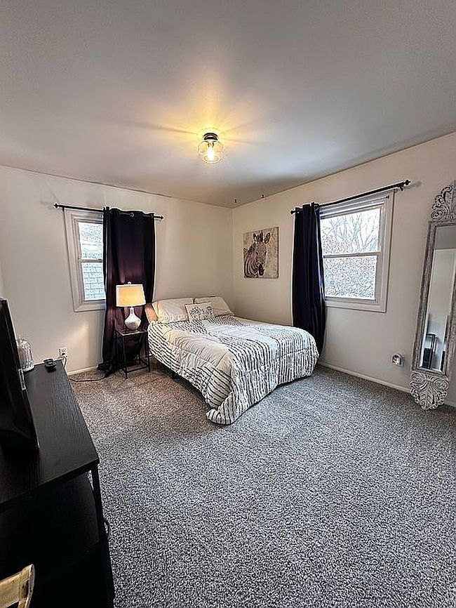 Image of 3402 Silverbrook Ave