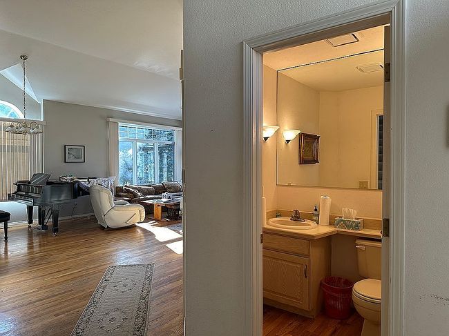 Additional photo 1 of property located at 422 Fairfield Ln