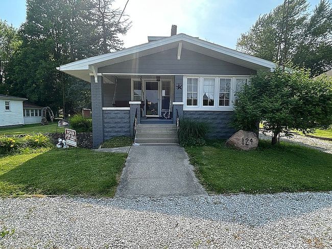 Photo of 124 N Meridian St, Goldsmith, IN