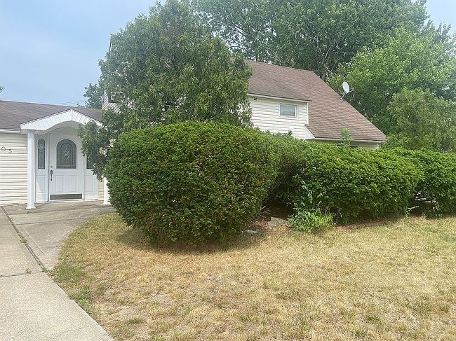 Photo of 205 Springtime Ln N