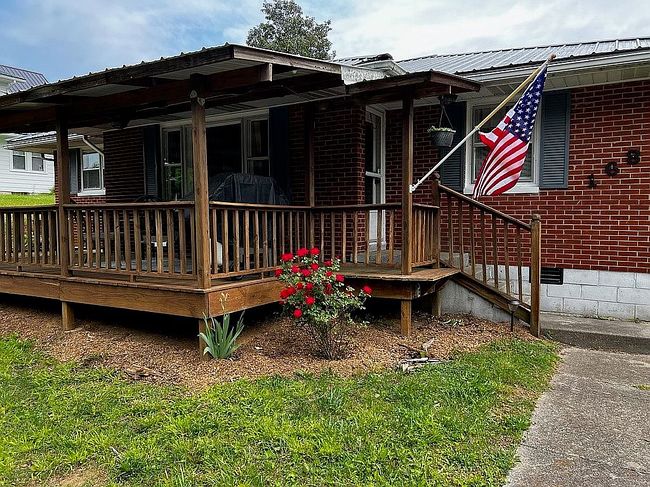 Photo of 168 S Main St, Jamestown, KY