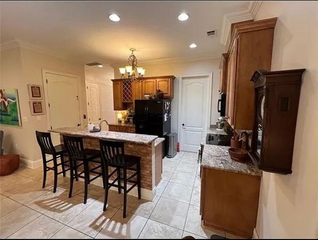 Image of 2109 Hyde Park Ave E