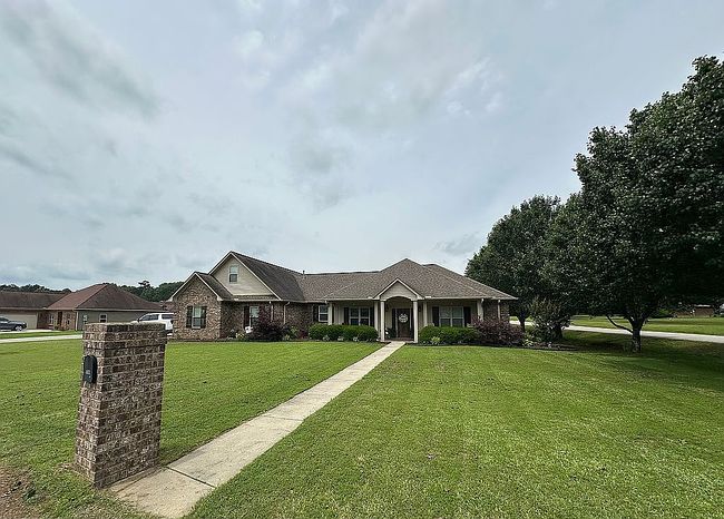 Image of 403 Whitetail Ln