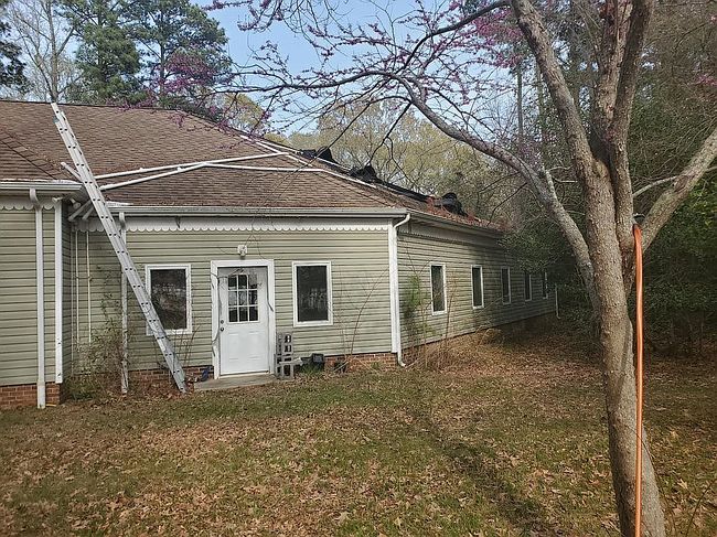 Image of 35204 Bluff Dr