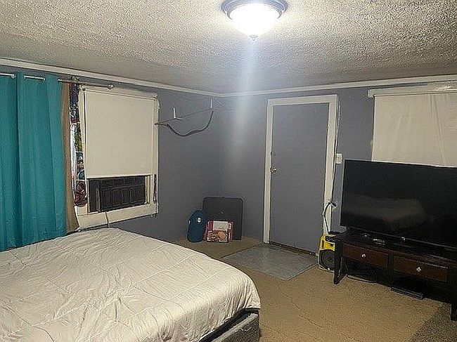 Photo of 408 Harris St, Italy, TX