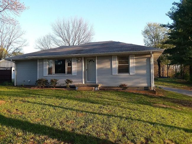 Image of 10317 Old Highway 62 E