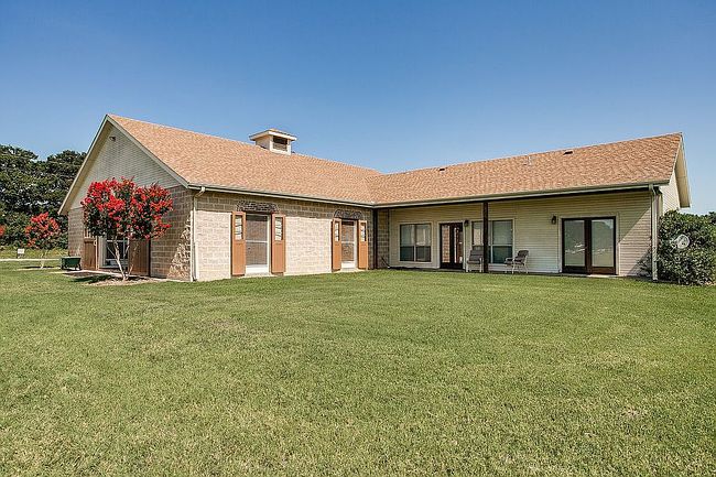 Image of 9890 Cole Rd
