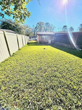Image of 7412 Dostie Dr E