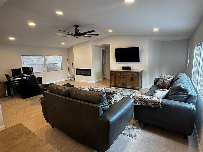 Photo of 1071 Donegan Rd #558, Largo, FL
