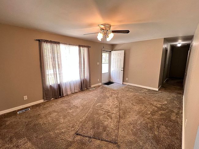 Photo of 1104 Larch Ln, Fort Wayne, IN