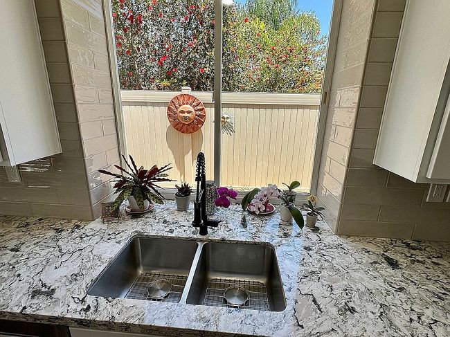 Image of 42347 Camino Merano