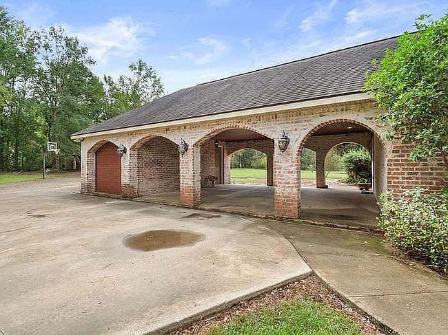 Photo of 801 Davella Dr, Deridder, LA