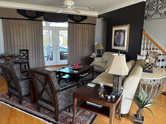 Image of 440 Holly Brook Dr