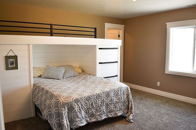 Photo of 956 E 1100 N, Shelley, ID