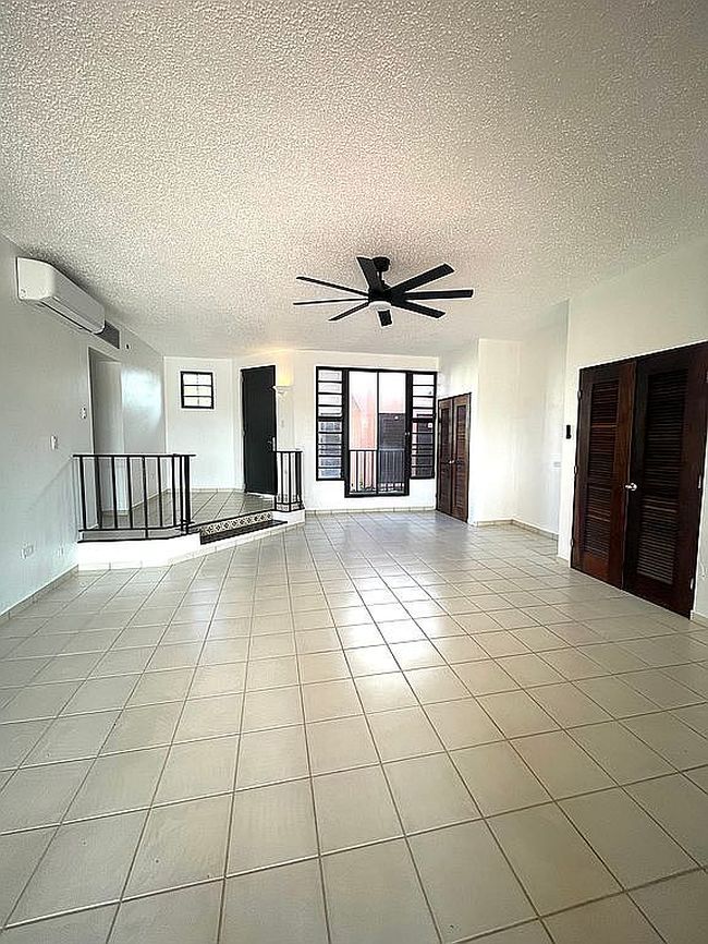 Photo of 185 Candelero Dr, Guaynabo, PR