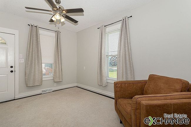 Photo of 1230 37th St, Rock Island, IL