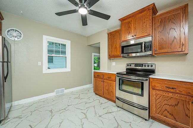 Photo of 616 14th St, West Des Moines, IA