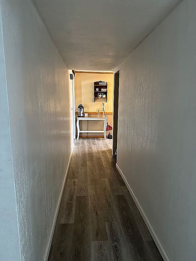 Additional photo 1 of property located at 212 N Lincoln St