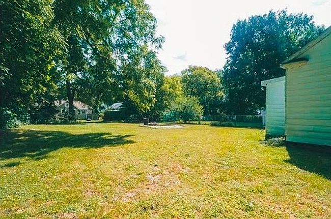 Photo of 130 Sharon Ave, Battle Creek, MI