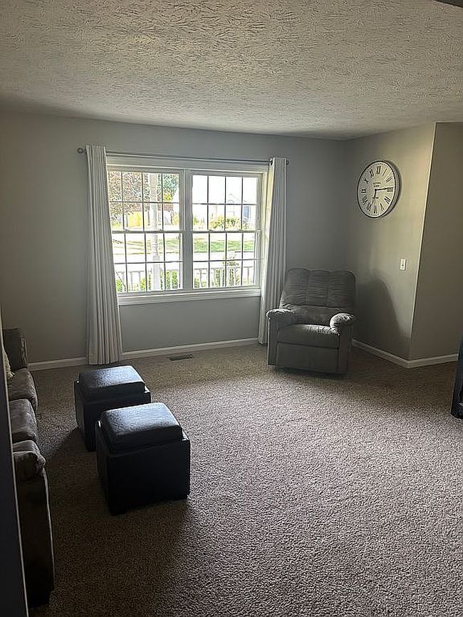Photo of 6656 Avalon St Nw, Canton, OH